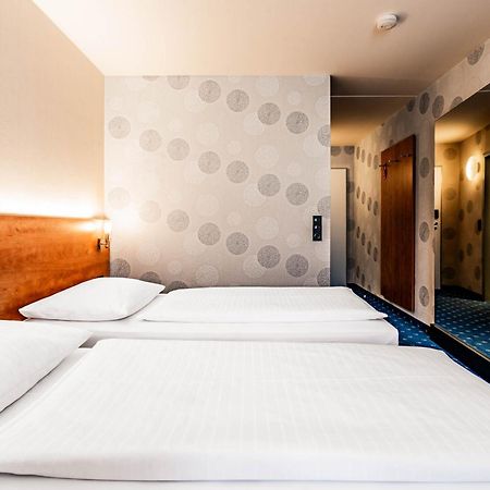 bonjour Tagungshotel Stuttgart-Gerlingen Extérieur photo