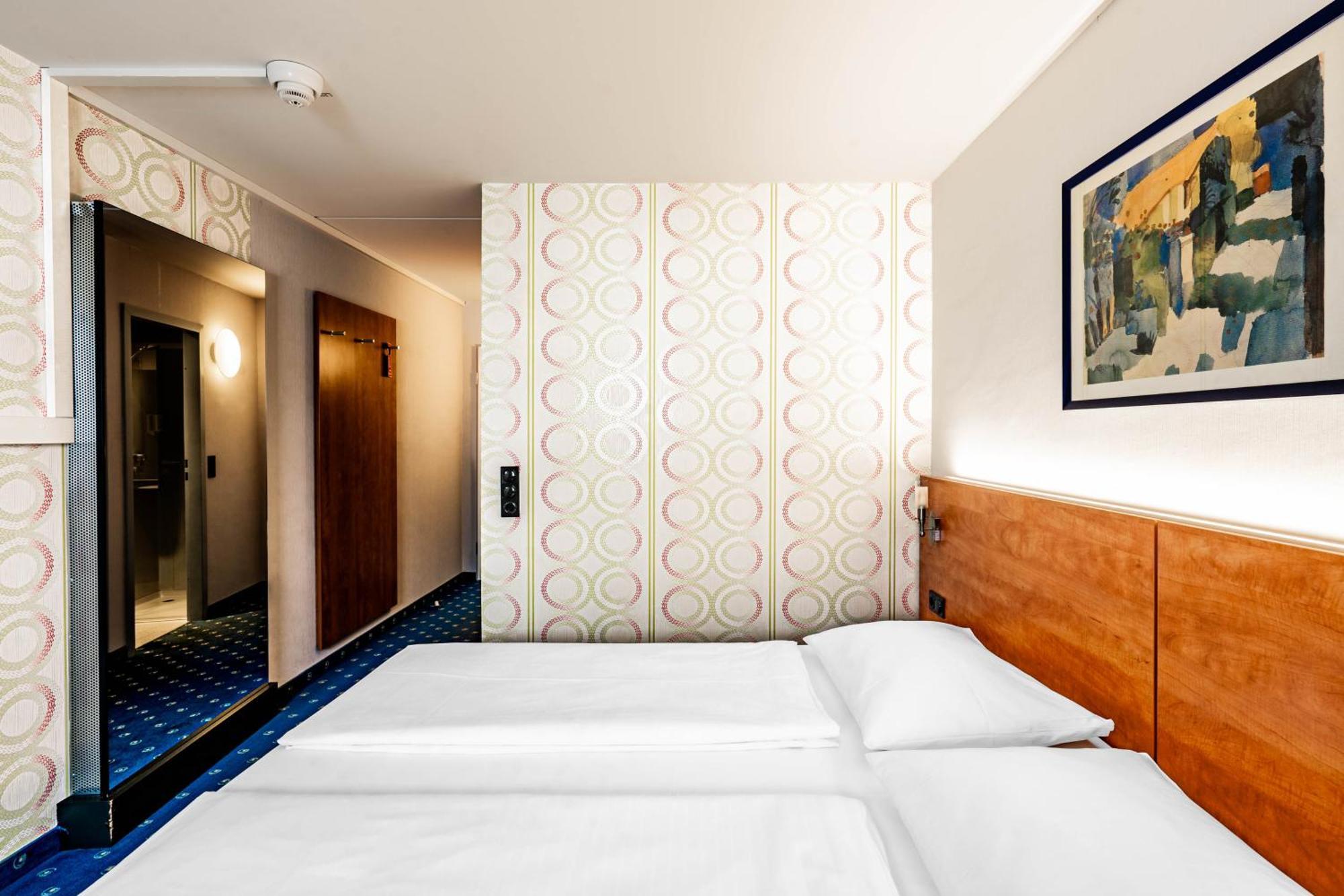 bonjour Tagungshotel Stuttgart-Gerlingen Extérieur photo